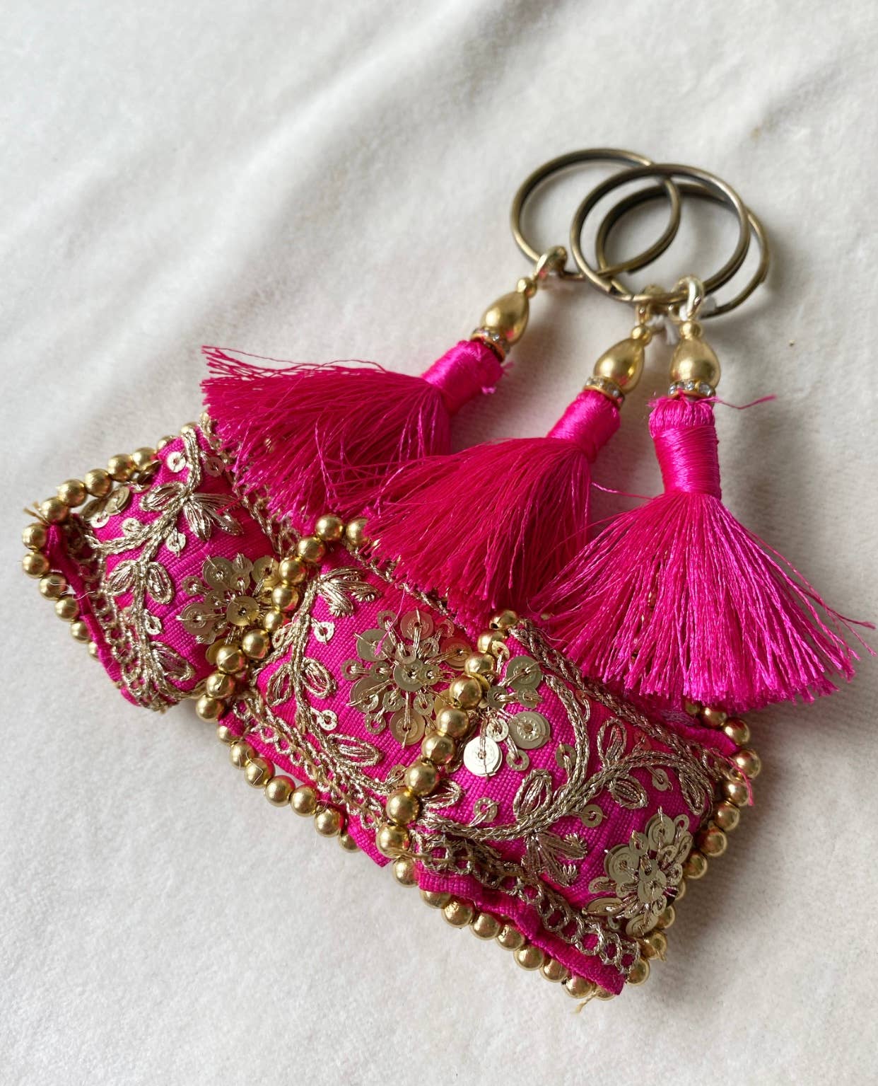 Indian Latkan: Schlüsselanhänger in Fuchsia
