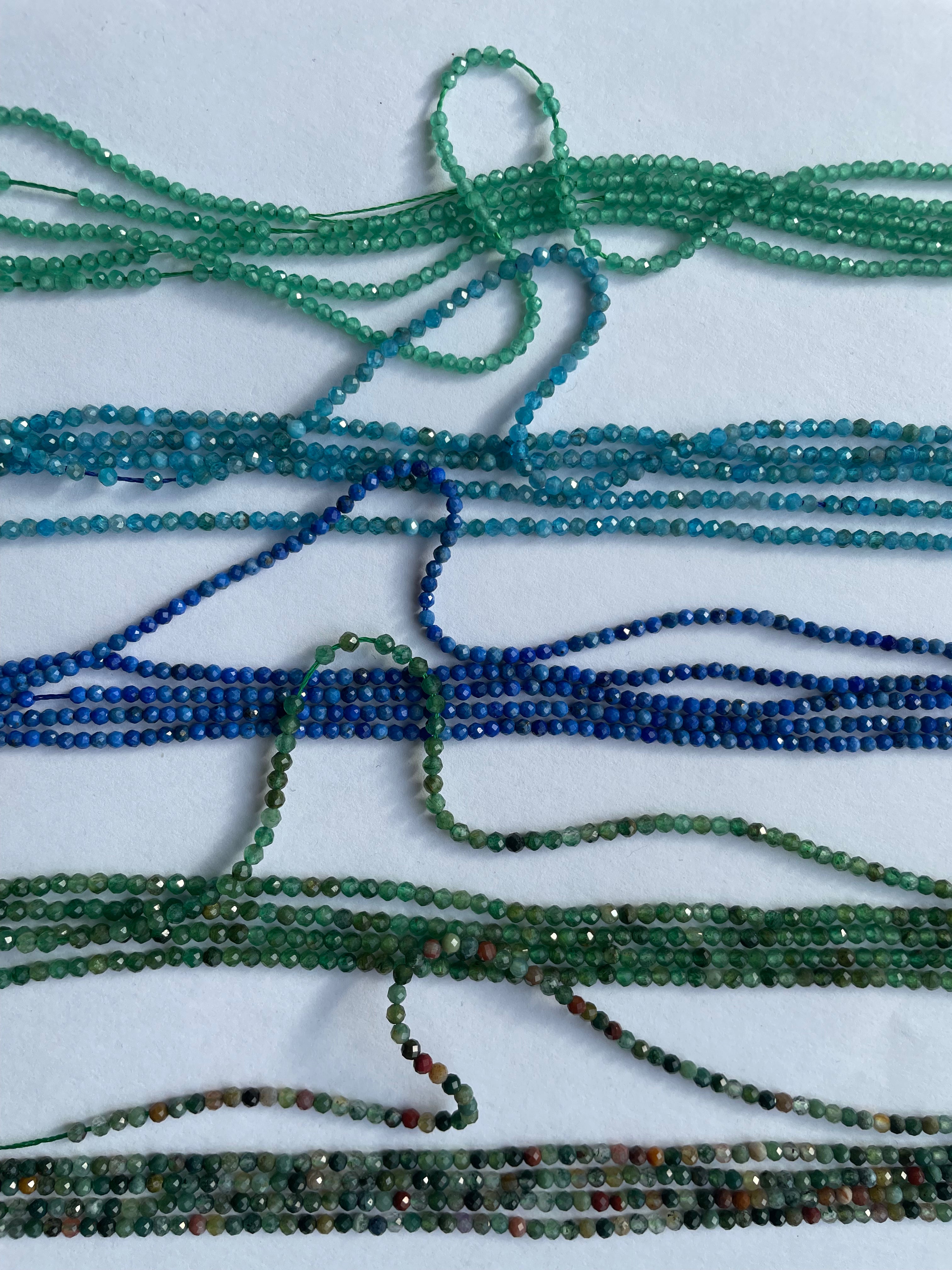 Set in Blau und Grün