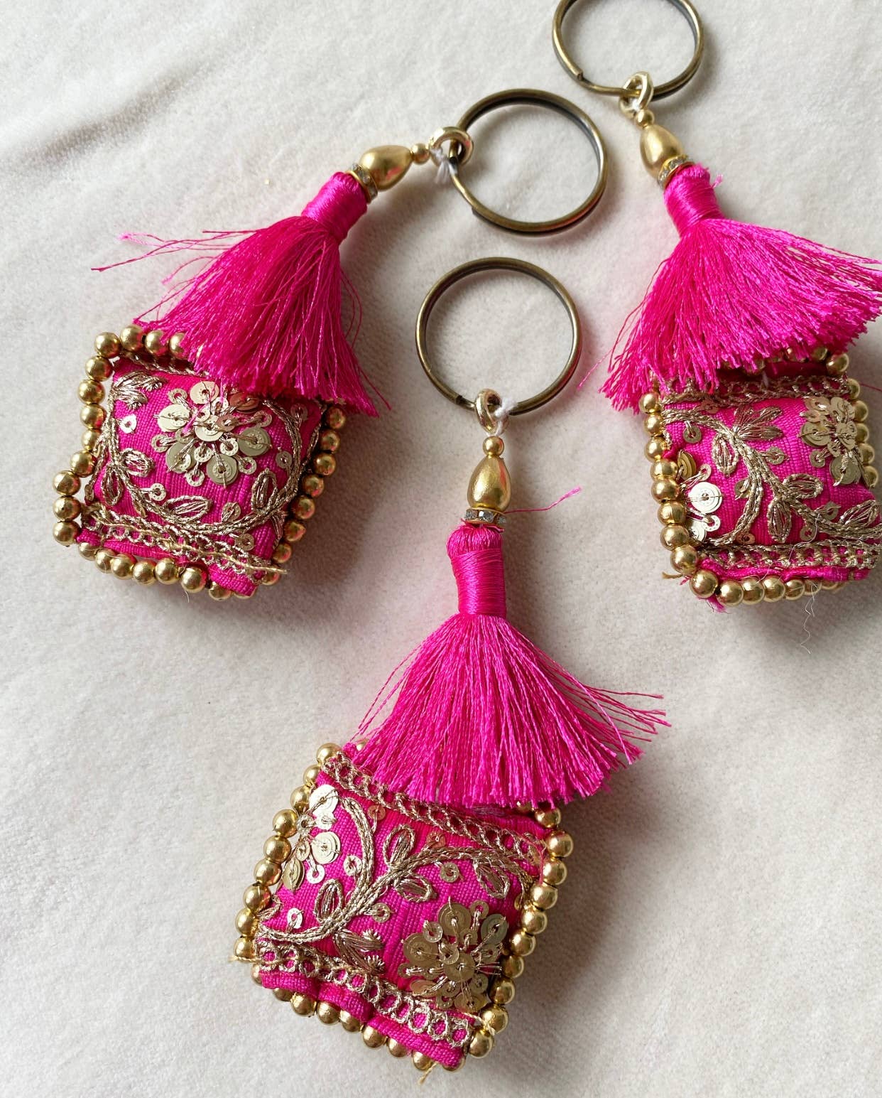 Indian Latkan: Schlüsselanhänger in Fuchsia