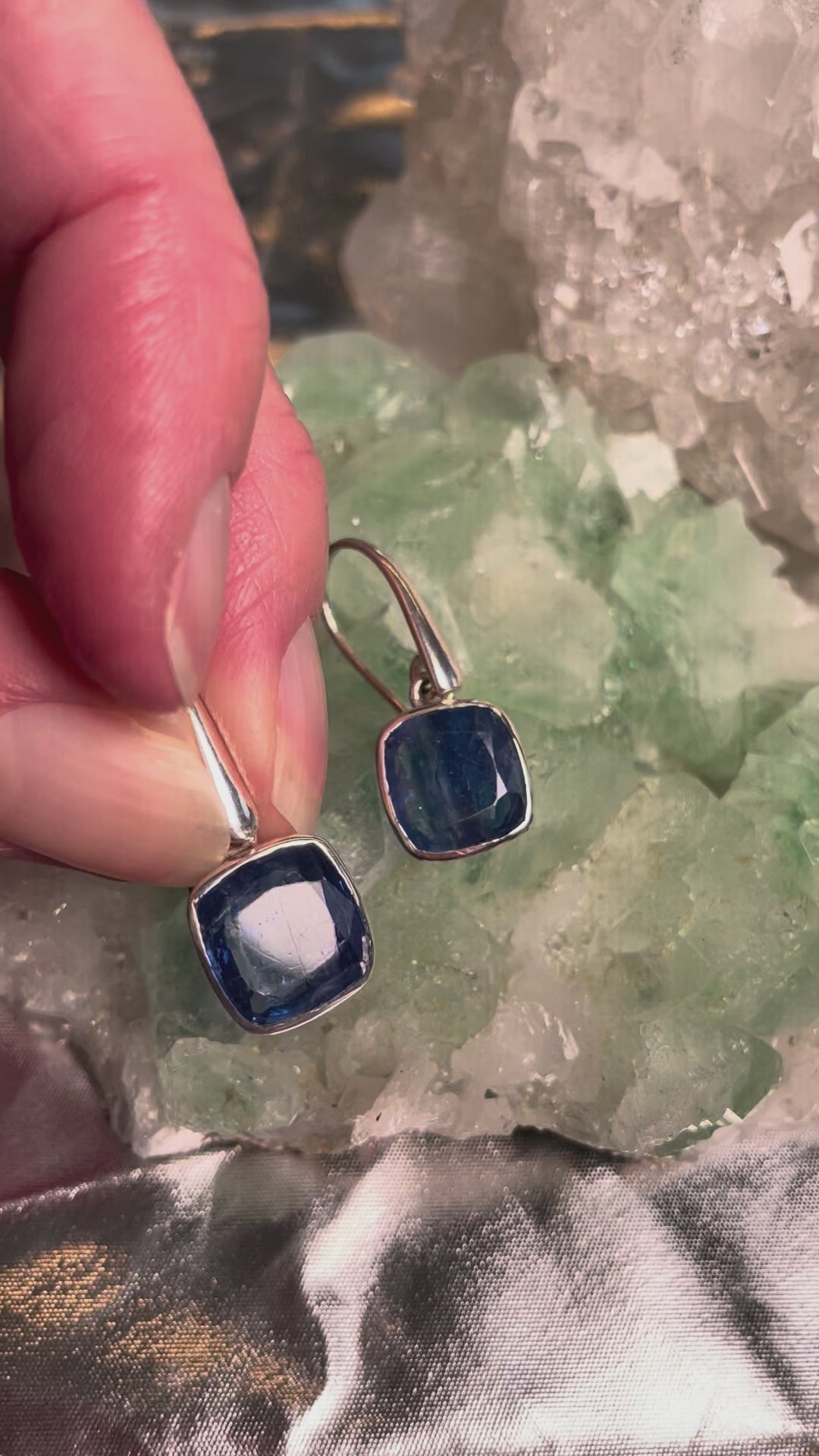 Edelstein Ohrring Beispiel