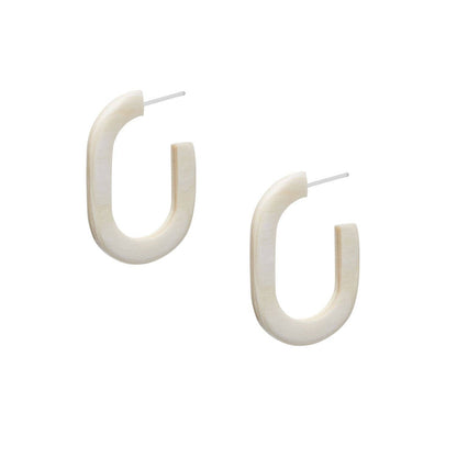 ELARA Weiße ovale natürliche Horn-Creolen / Schmuck