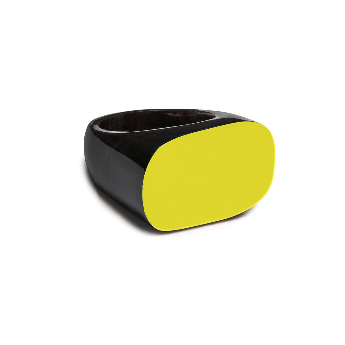 Ovaler Statement-Ring aus Chartreuse-Horn