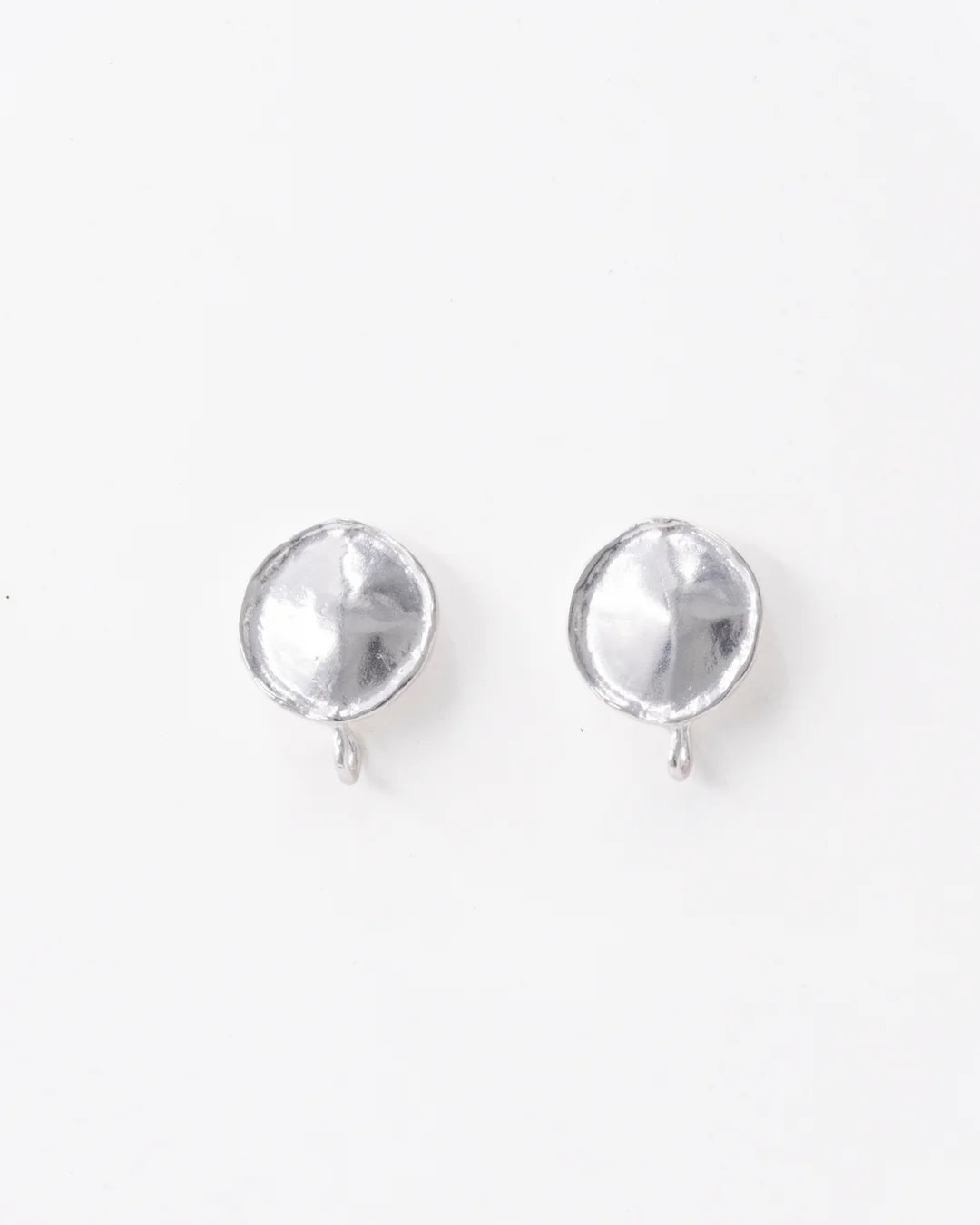 Fabnora Round Studs