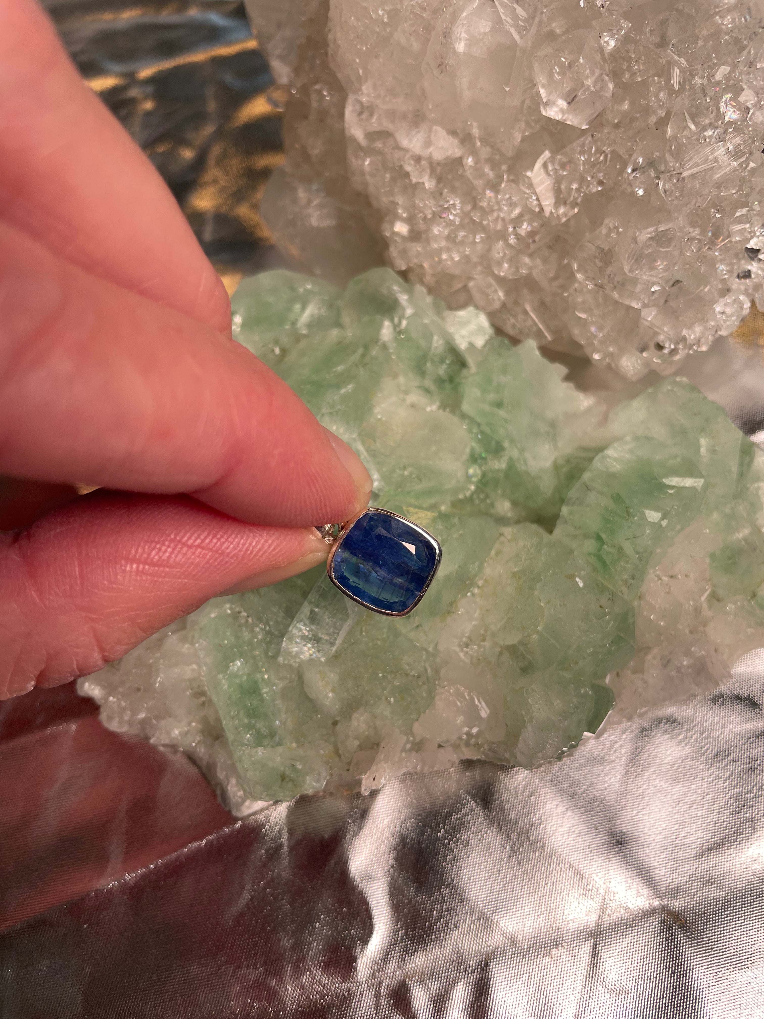 Edelstein Ohrring Beispiel