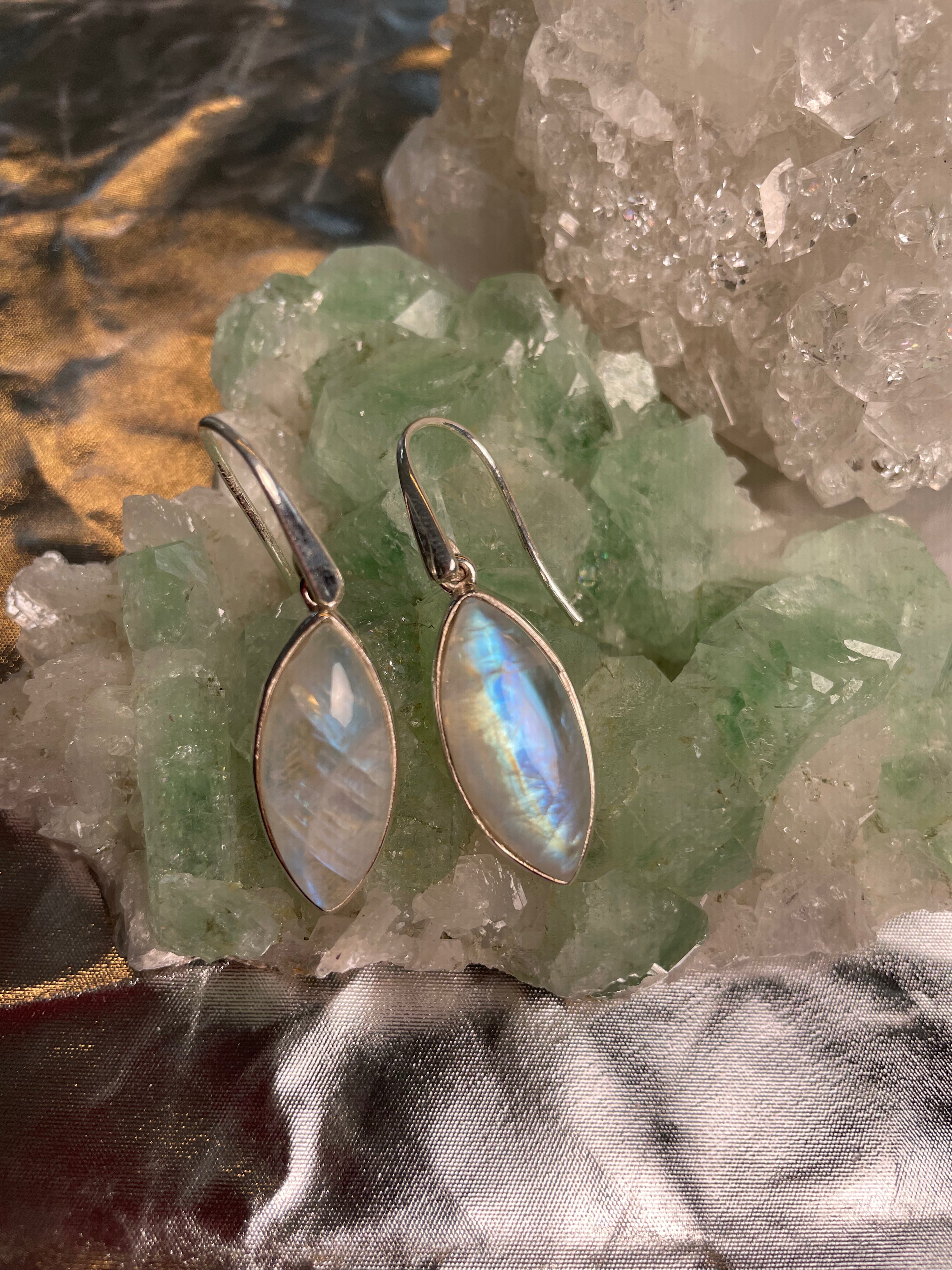 Regenbogen-Mondstein Ohrhänger, Navette – Sterling Silber 925