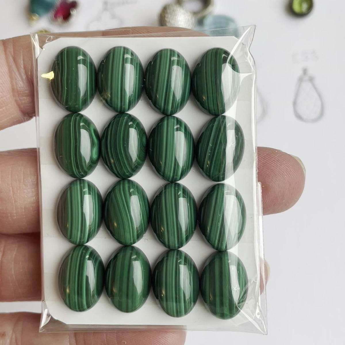 Malachit Cabochons oval 10 x 14 mm