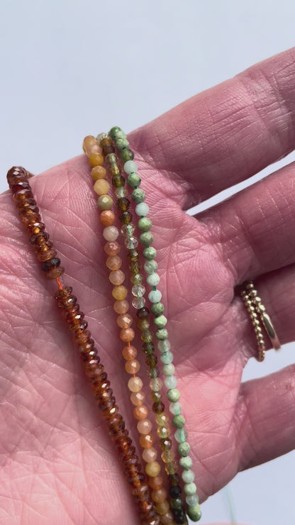 Set in Grün und Orange