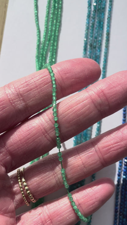 Set in Blau und Grün