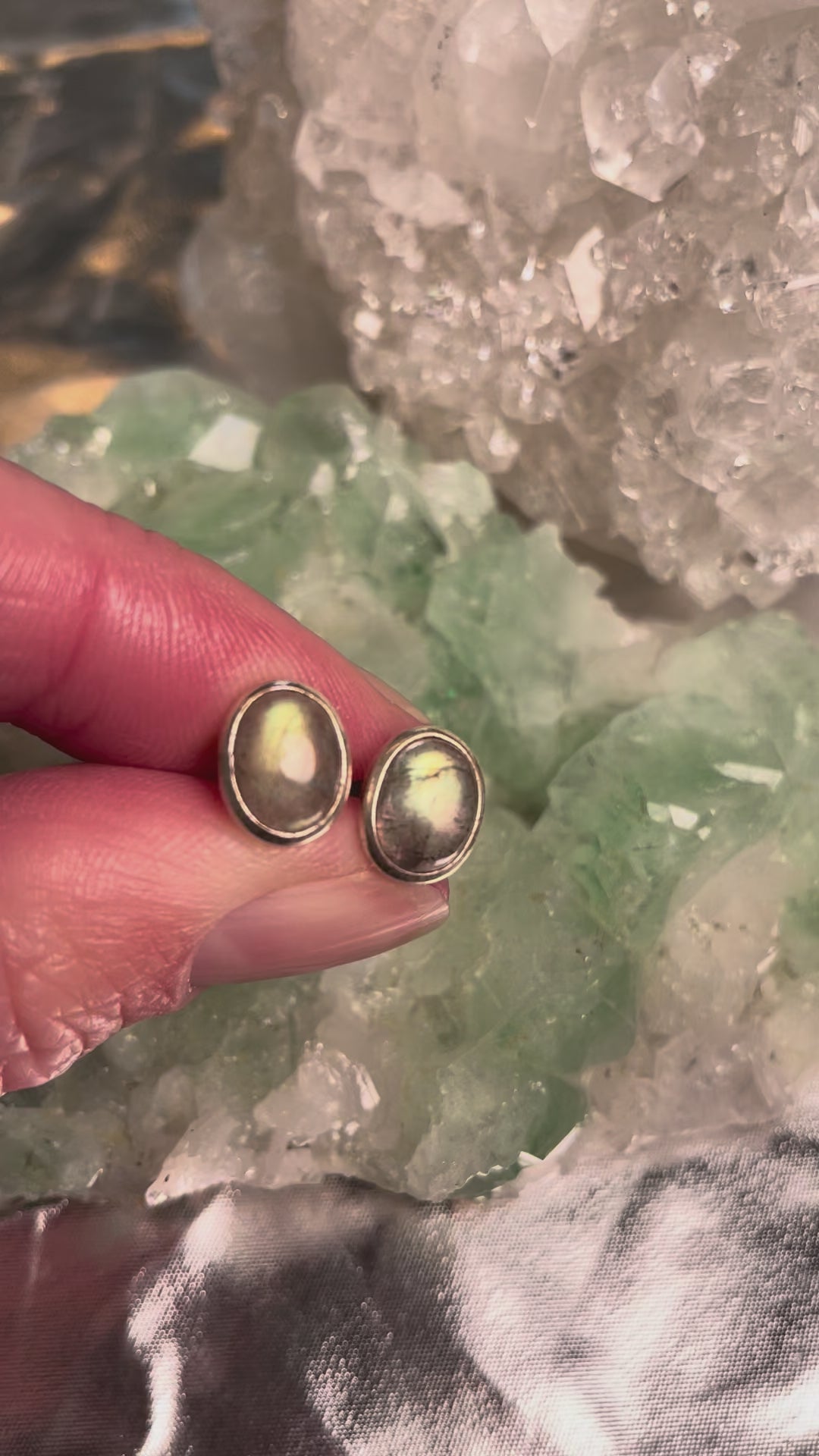 Labradorit Ohrstecker, rund – Sterling Silber 925