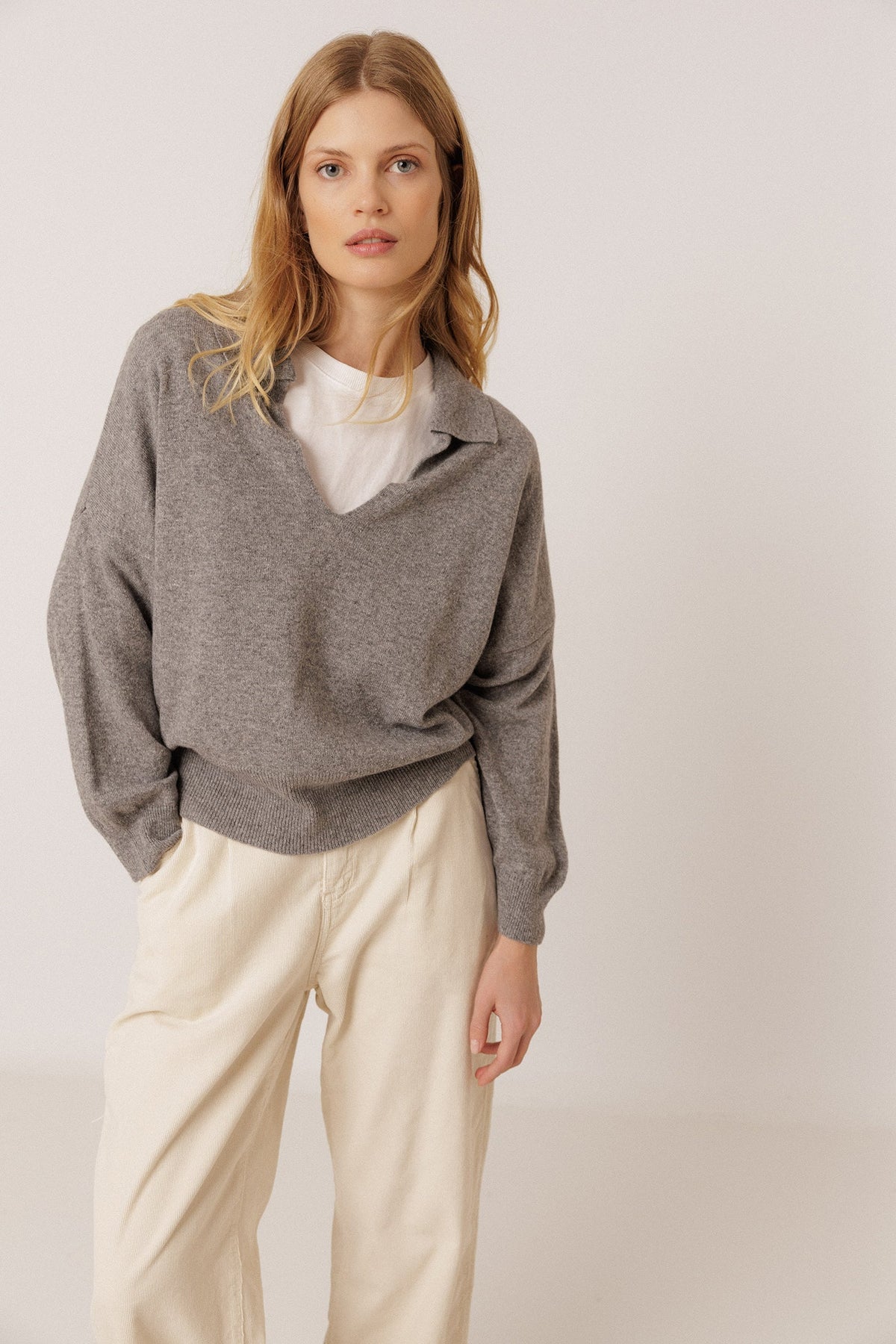 INDI&amp;COLD Polo-Pullover mit Kaschmir in Grau meliert